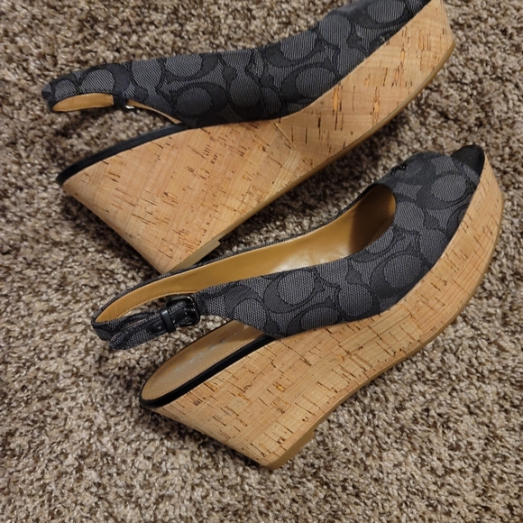 Coach wedges - Picture 3 of 3